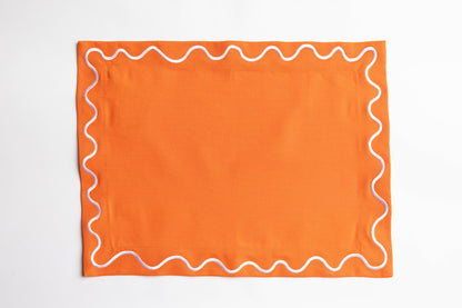 Maude Placemat with wave trim